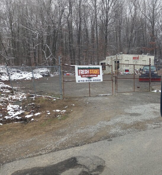 501 Second Avenue, Central City, KY à vendre - Photo du bâtiment - Image 2 de 2