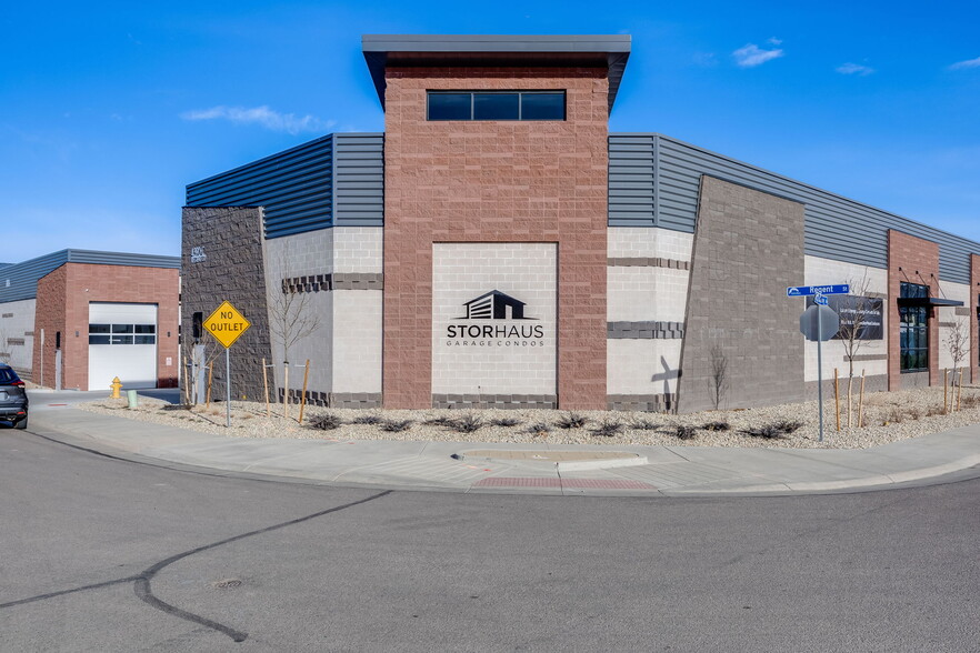 4390 Regent St, Castle Rock, CO à vendre - Photo du bâtiment - Image 1 de 9