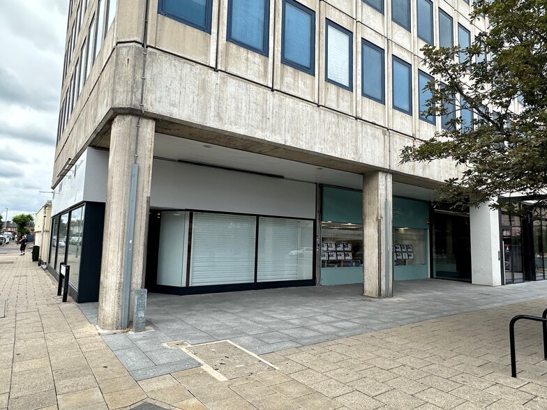 1-13 High St, New Malden for lease - Building Photo - Image 3 of 5