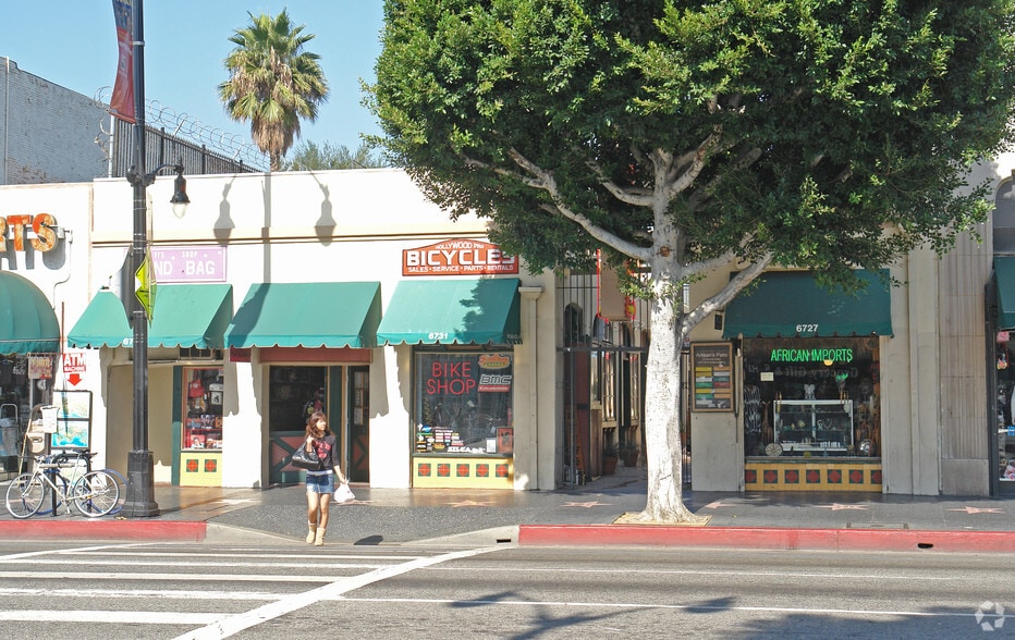 6727-6733 Hollywood Blvd, Los Angeles, CA à louer - Photo du bâtiment - Image 2 de 8