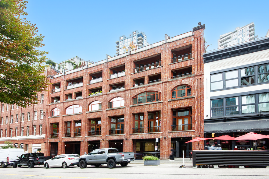 548-554 Beatty St, Vancouver, BC for lease - Building Photo - Image 1 of 7