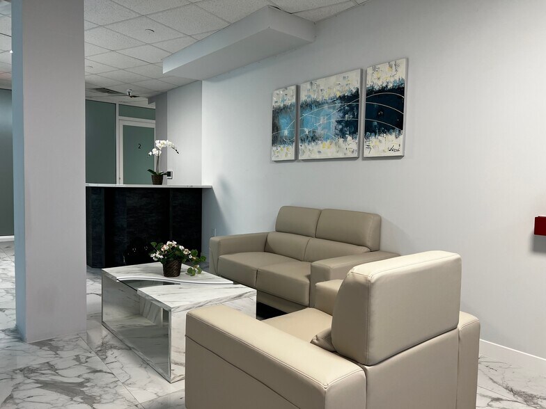 2818 Ocean Ave, Brooklyn, NY for lease - Interior Photo - Image 2 of 9