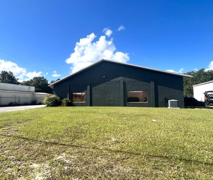 7378 Sunrise Blvd, Keystone Heights, FL à louer - Photo du bâtiment - Image 1 de 4