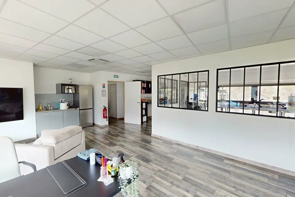 Office in Nice for lease Interior Photo- Image 1 of 9