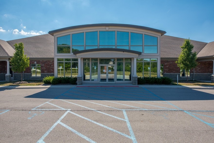 4525 Wathen Dr, Hilliard, OH for lease - Building Photo - Image 2 of 13