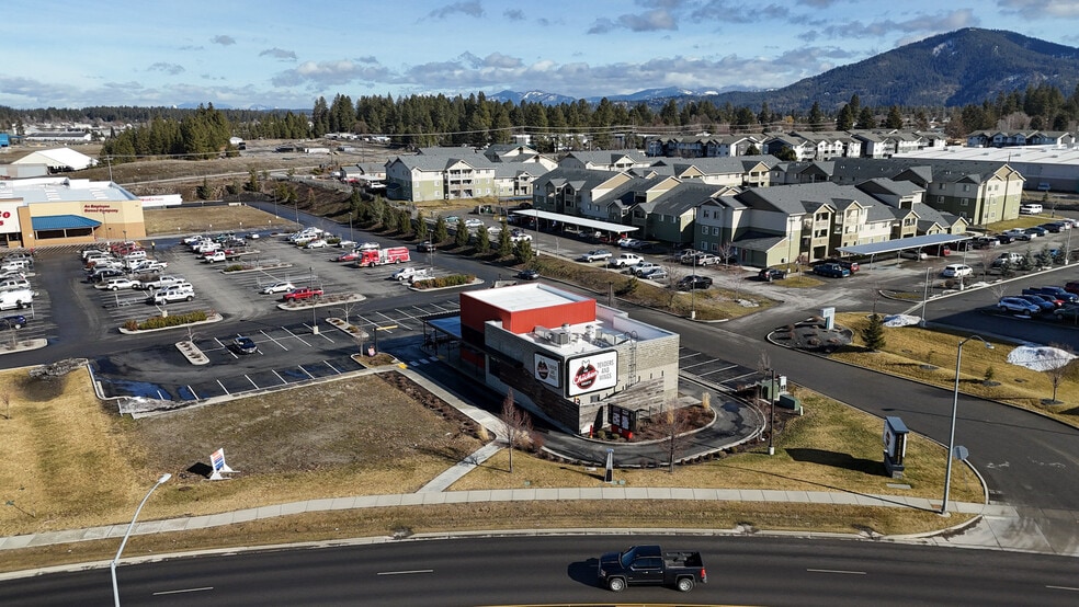1423 W Appleway Ave, Coeur d'Alene, ID for lease - Building Photo - Image 1 of 11