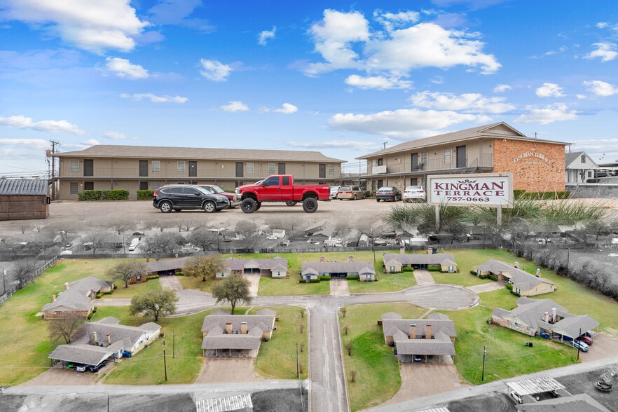 52 Multifamily Units in Waco Metroplex portfolio of 3 properties for sale on LoopNet.ca - Building Photo - Image 3 of 74