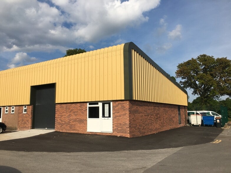 Victory Clos, Three Legged Cross for lease - Building Photo - Image 2 of 3