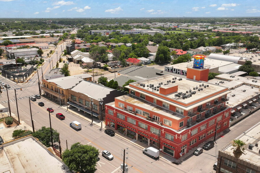 South Flores Portfolio portefeuille de 2 propriétés à vendre sur LoopNet.ca - Photo du bâtiment - Image 3 de 71