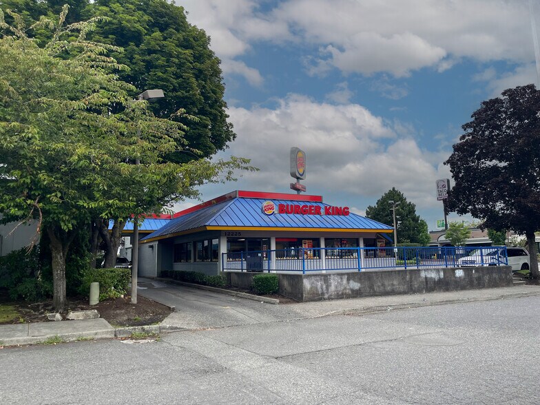 12225 N Jantzen Dr, Portland, OR for lease - Building Photo - Image 1 of 7