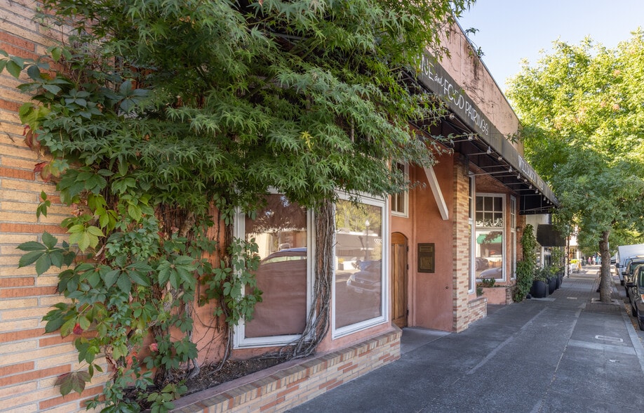 132-134 Matheson St, Healdsburg, CA for sale - Building Photo - Image 1 of 12