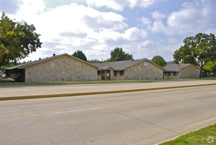 370 W Main St, Lewisville, TX for sale - Primary Photo - Image 1 of 1