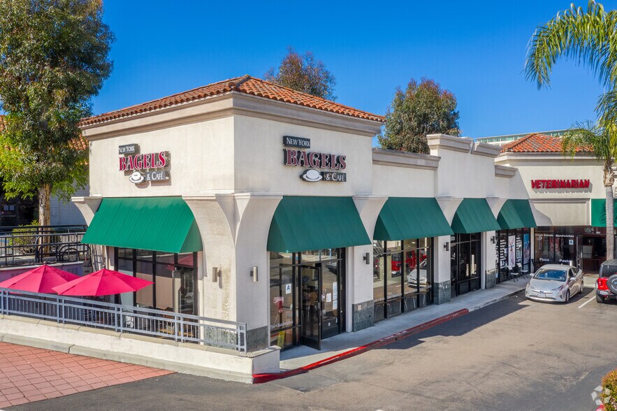 16588 Bernardo Center Dr, San Diego, CA à louer - Photo du bâtiment - Image 2 de 5