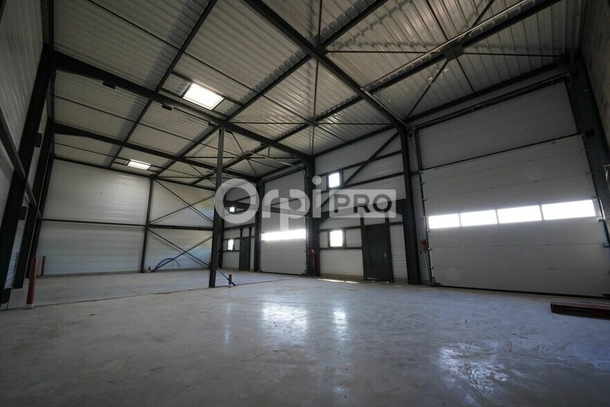 20 Boulevard Ampère, Tignieu-Jameyzieu for sale - Building Photo - Image 2 of 8