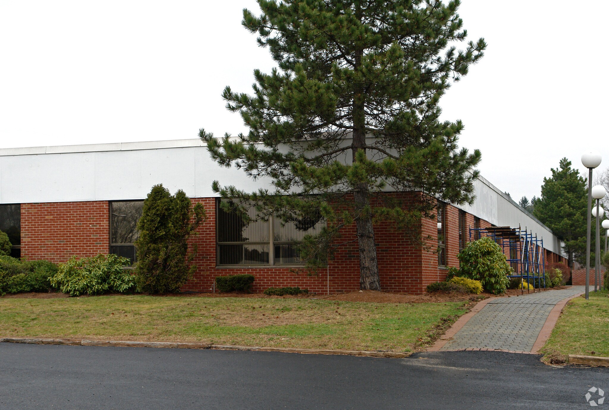 16 Electronics Ave, Danvers, MA à louer Photo principale- Image 1 de 6