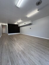 501-527 S Paula Dr, Dunedin, FL for lease Interior Photo- Image 2 of 10