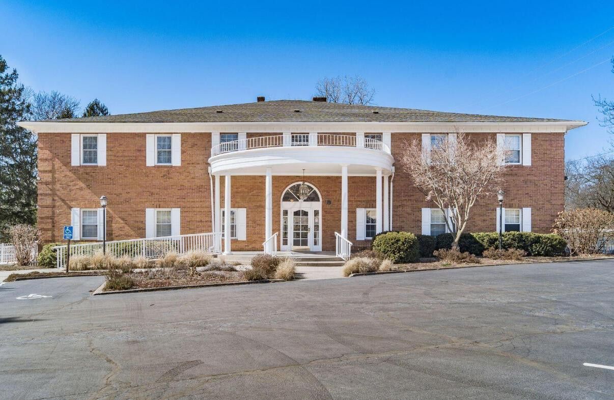 6649 N High St, Worthington, OH for lease Interior Photo- Image 1 of 5