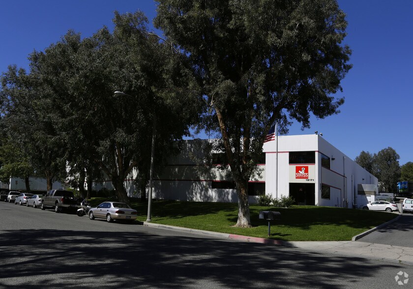 12165-12171 Madera Way, Riverside, CA à louer - Photo du bâtiment - Image 2 de 4