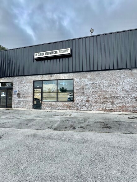 2705 Airport Rd, Dalton, GA for lease - Interior Photo - Image 1 of 11