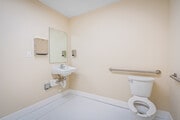 2590 Airport Road North-64_12