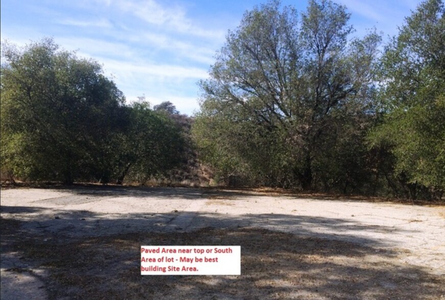 25200 Calabasas Rd, Calabasas, CA à vendre - Photo du bâtiment - Image 3 de 7