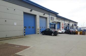 Sticker Ln, Bradford for lease Building Photo- Image 1 of 3