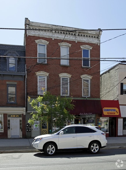 65 E Washington Ave, Washington, NJ for lease - Building Photo - Image 1 of 4
