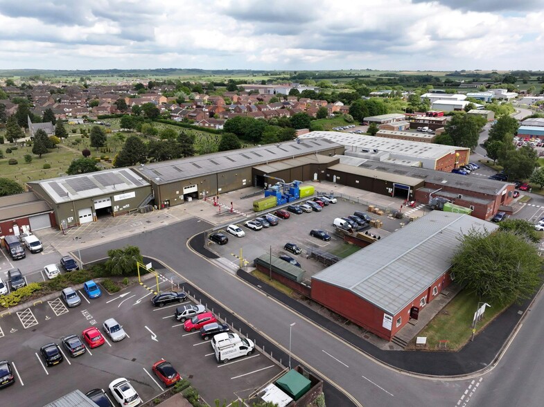 Victoria Rd, Horncastle for lease - Building Photo - Image 3 of 10