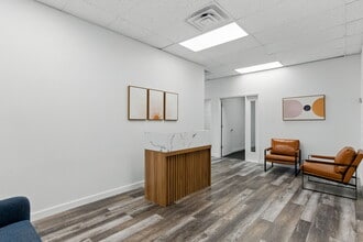 5353 Wyoming, Albuquerque, NM for lease Interior Photo- Image 2 of 9