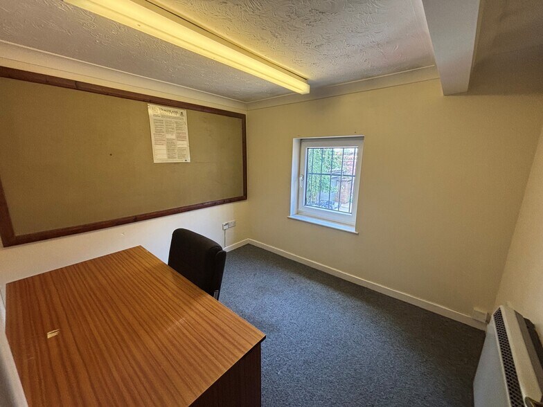 1B Roise St, Bedford à louer - Photo intérieure - Image 3 de 8