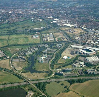 Plus de détails pour 600 South Oak Way, Reading - Bureau à louer