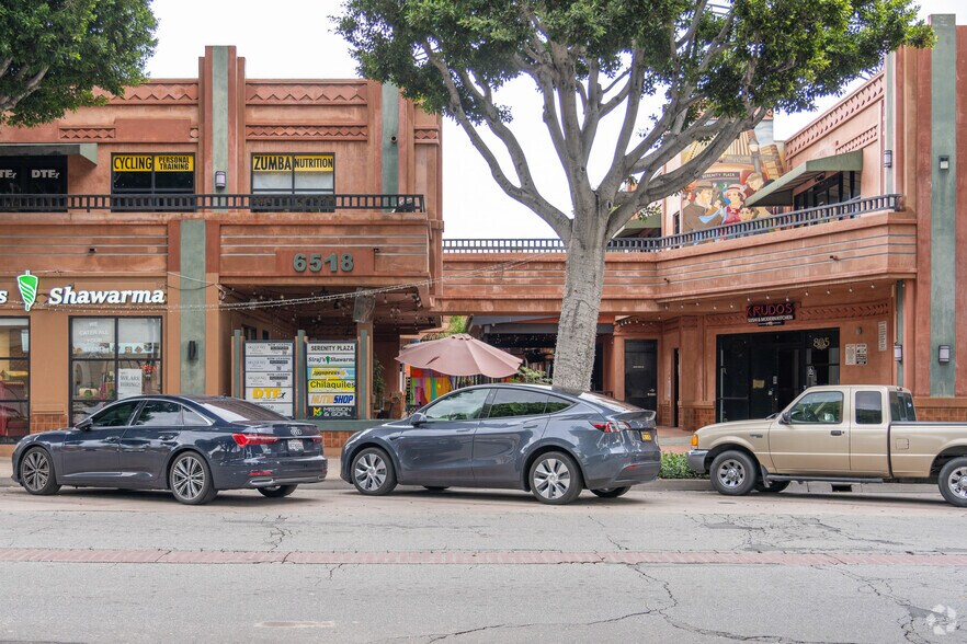 6518-6522 Greenleaf Ave, Whittier, CA à louer - Photo du bâtiment - Image 2 de 4