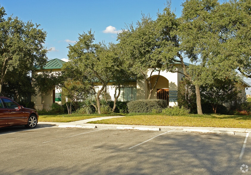 21714 Hardy Oak Blvd, San Antonio, TX for lease - Building Photo - Image 1 of 3