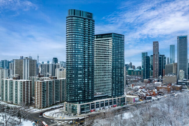 Plus de détails pour 84 Howard St, Toronto, ON - Commerce de détail à louer