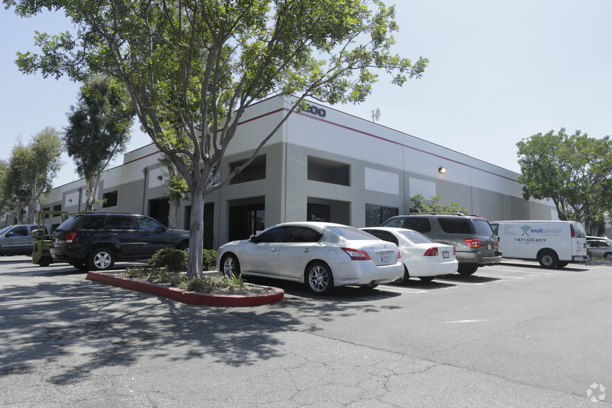 17800 S Main St, Gardena, CA for lease - Building Photo - Image 3 of 9