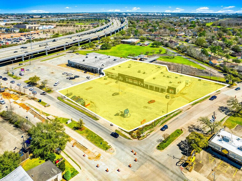 11502-11600 Hughes Rd, Houston, TX à vendre - Photo du bâtiment - Image 3 de 16