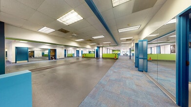 16001 Bay Vista Dr, Clearwater, FL à louer Photo intérieure- Image 2 de 6