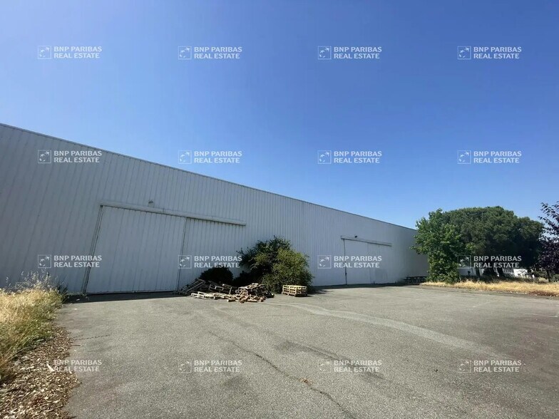 Flex dans Portet-sur-Garonne à louer - Photo du bâtiment - Image 2 de 22