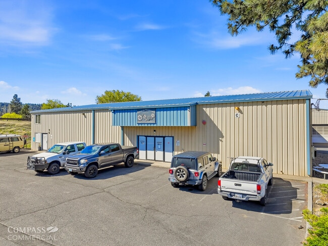 More details for 2185 NE 2nd St, Bend, OR - Industrial for Sale