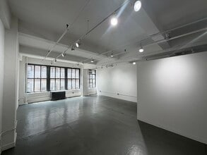315-321 W 39th St, New York, NY à louer Photo intérieure- Image 1 de 3