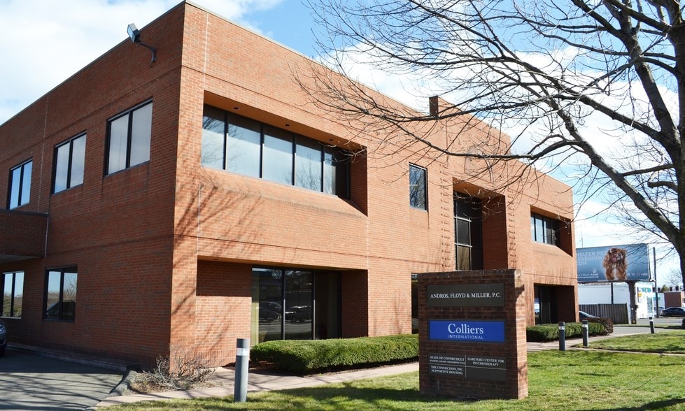 864 Wethersfield Ave, Hartford, CT for lease - Primary Photo - Image 1 of 10