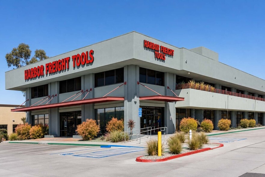 8400 Miramar Rd, San Diego, CA for lease - Building Photo - Image 2 of 10