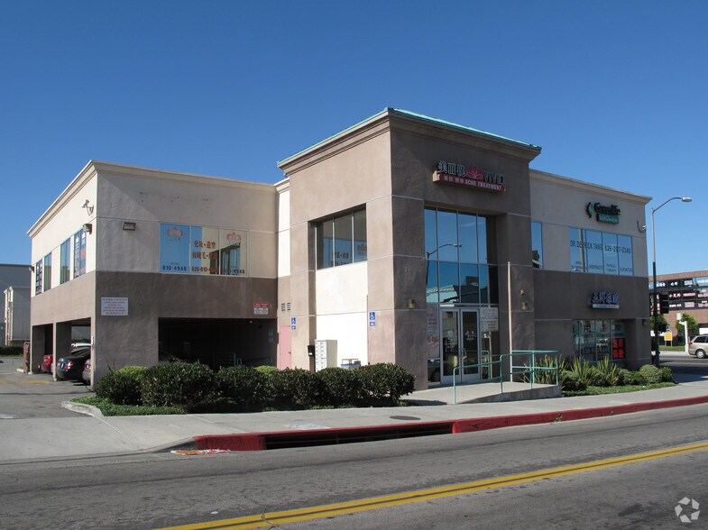 18340 Colima Rd, La Puente, CA à louer - Photo du bâtiment - Image 3 de 4