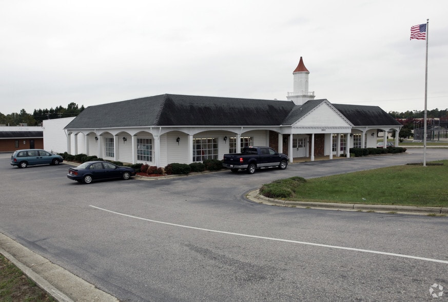 3641 Sycamore Dairy Rd, Fayetteville, NC for lease - Primary Photo - Image 1 of 7