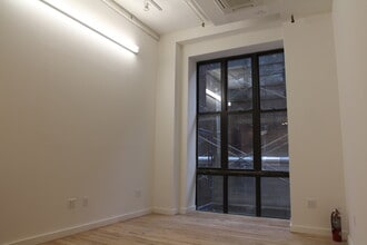 649 Morgan Ave, Brooklyn, NY à louer Photo intérieure- Image 1 de 4
