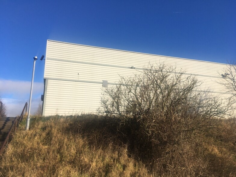 Tong St, Bradford for lease - Building Photo - Image 3 of 5