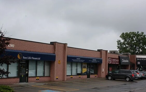 1202 Lambton Mall Rd, Sarnia, ON à vendre Photo principale- Image 1 de 1