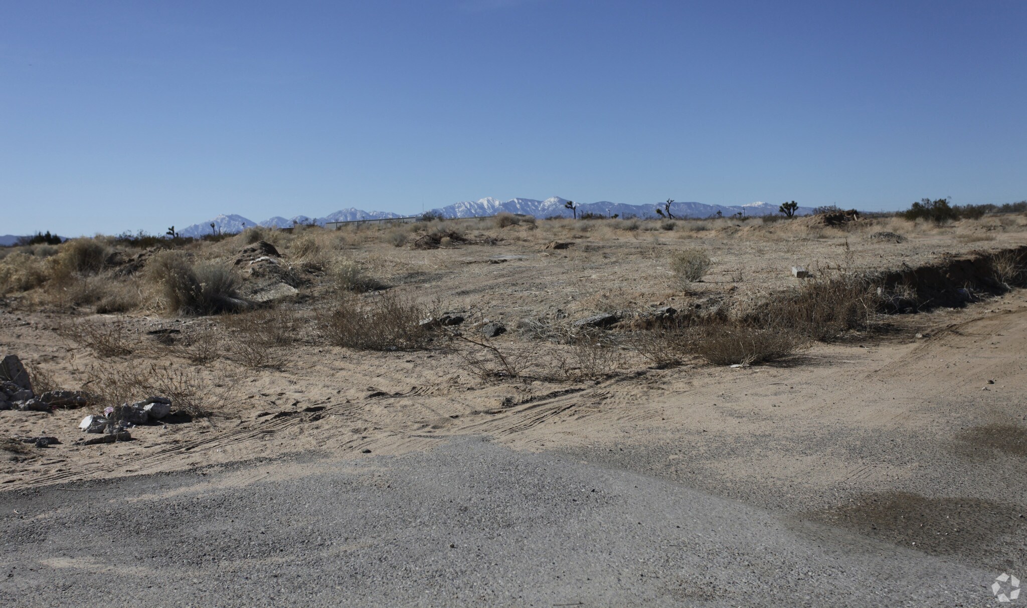N E St, Hesperia, CA for sale Primary Photo- Image 1 of 18