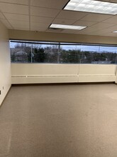 16-00 State Route 208, Fair Lawn, NJ for lease Interior Photo- Image 2 of 3