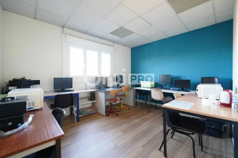 Bureau dans Villeurbanne à louer - Photo intérieure - Image 3 de 9